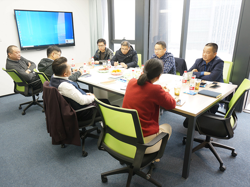 1609219923310314.jpg 石首市政府常委领导.jpg